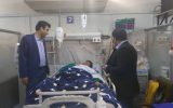 مدیر کل بیمه سلامت خوزستان از مصدومان حادثه سیل در بیمارستان گلستان بازدید کرد